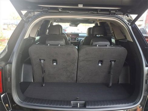 Used 2022 Kia Sorento SX image 10