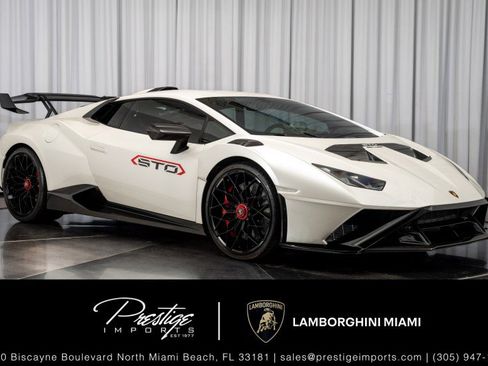 Used 2023 Lamborghini Huracan STO image 1