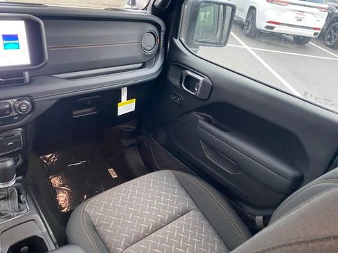 New 2026 Jeep Gladiator Mojave image 34