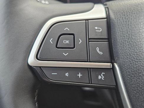 Used 2025 Toyota Grand Highlander FWD image 33