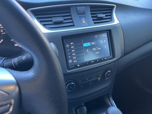 Used 2017 Nissan Sentra S image 22