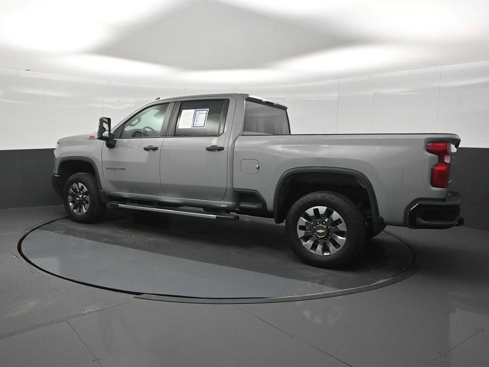 Used 2024 Chevrolet Silverado 2500 Custom w/ Custom Value Package AWD/4WD image 5