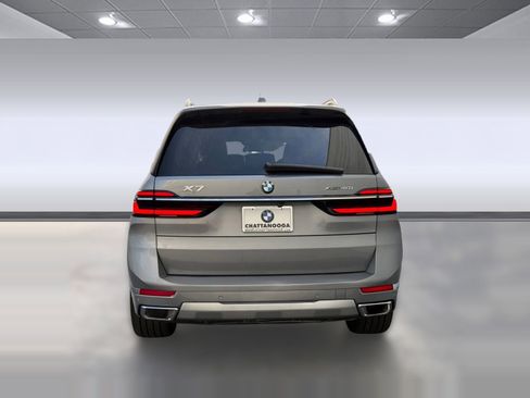 Certified 2024 BMW X7 xDrive40i image 9