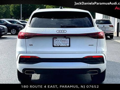 Used 2025 Audi Q5 Premium w/ Convenience Package AWD/4WD image 4