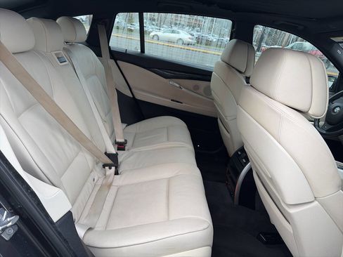 Used 2012 BMW 535i Gran Turismo image 24