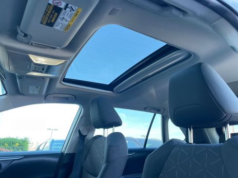 Used 2025 Toyota RAV4 XLE w/ Convenience Package image 30