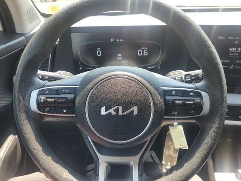 Certified 2024 Kia Sportage LX AWD/4WD image 16