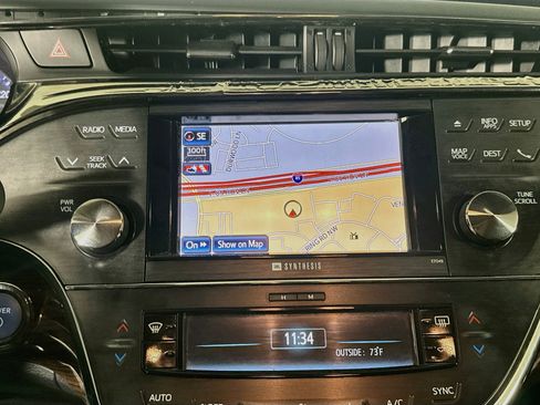 Used 2014 Toyota Avalon Limited w/ Technology Package FWD image 22