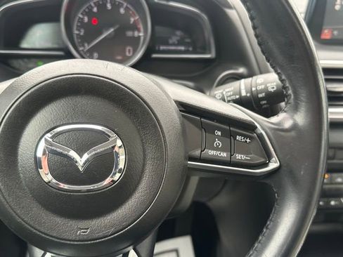Used 2017 MAZDA MAZDA3 Grand Touring image 22