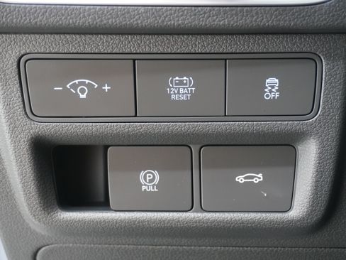 Used 2025 Hyundai Sonata SEL FWD image 23