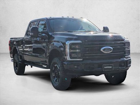 New 2026 Ford F350 Platinum w/ Tremor Off-Road Package image 6