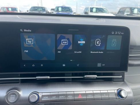 Used 2025 Hyundai Kona SEL image 17