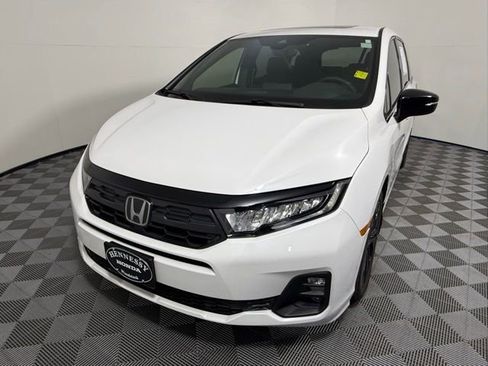 Used 2026 Honda Odyssey Sport-L image 2