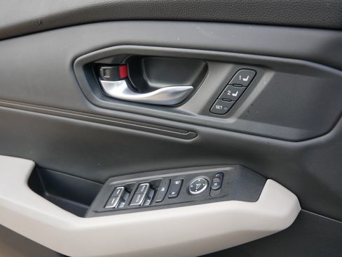 Used 2023 Honda Accord EX-L image 26