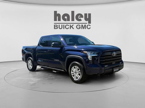 Used 2024 Toyota Tundra SR5 w/ SR5 Premium Package AWD/4WD image 7