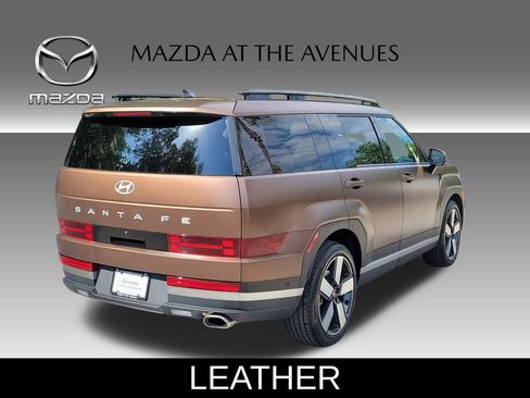 Used 2024 Hyundai Santa Fe Limited FWD image 3