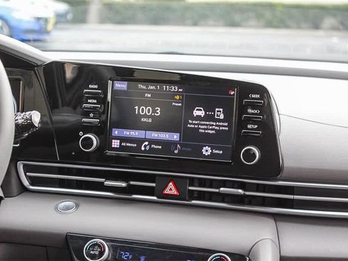 Used 2022 Hyundai Elantra SEL w/ Convenience Package image 18