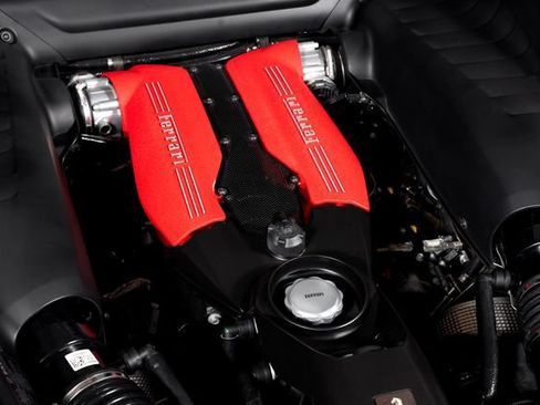 Certified 2018 Ferrari 488 GTB RWD image 10