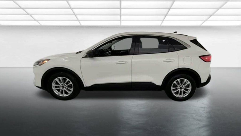 Used 2022 Ford Escape SE w/ Convenience Package FWD image 5