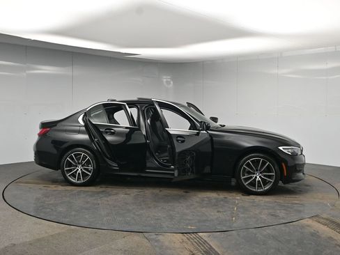 Used 2020 BMW 330i xDrive Sedan w/ Driving Assistance Package image 44