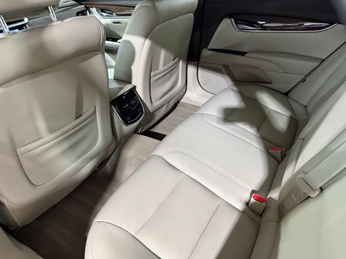 Used 2014 Cadillac XTS Luxury w/ Driver Awareness Package FWD image 21