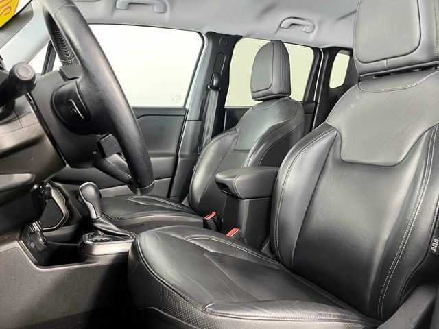 Used 2021 Jeep Renegade Limited AWD/4WD image 14