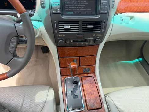 Used 2003 Lexus LS 430 RWD image 15