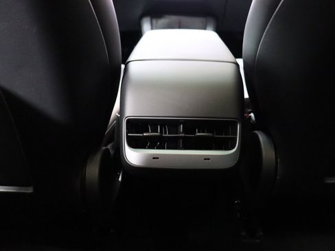 Used 2023 Tesla Model 3 Standard Range image 42