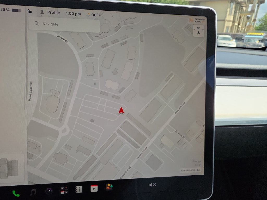 Used 2024 Tesla Model Y Long Range AWD/4WD image 17
