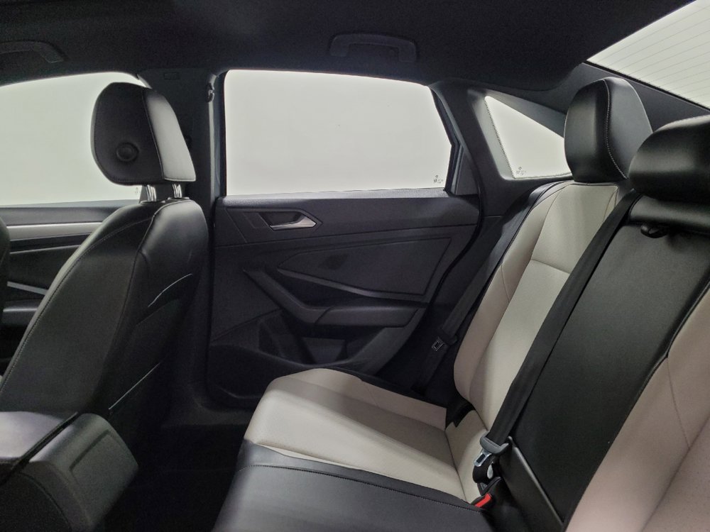 Used 2019 Volkswagen Jetta R-Line FWD image 18