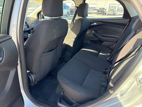 Used 2015 Ford Focus SE image 11