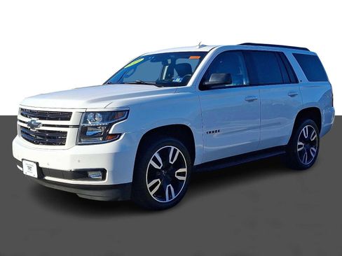 Used 2019 Chevrolet Tahoe LT w/ RST Edition image 4