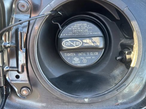 Used 2019 Toyota Highlander LE FWD image 37