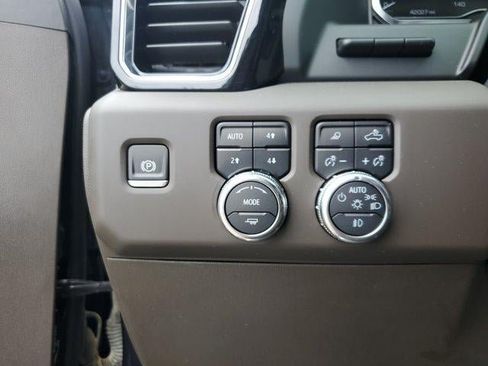 Used 2024 GMC Sierra 1500 Denali AWD/4WD image 30