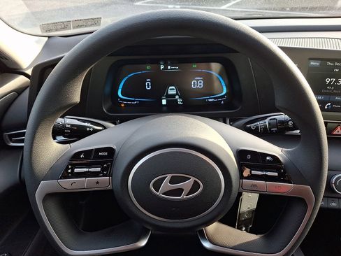 New 2026 Hyundai Elantra SE w/ Cargo Package image 9