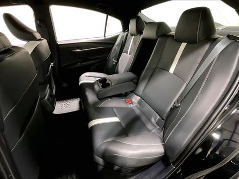 Used 2025 Toyota Camry SE FWD image 26