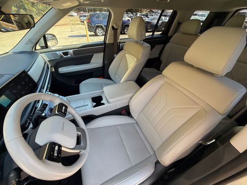 Used 2025 Hyundai Santa Fe SEL image 27