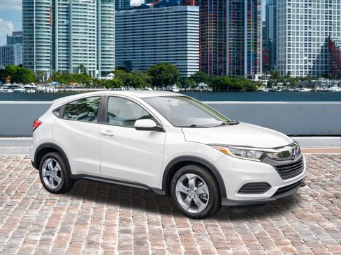 Used 2021 Honda HR-V LX image 3