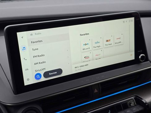 Certified 2026 Toyota Prius XLE image 33