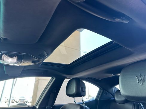 Used 2014 Maserati Ghibli image 24