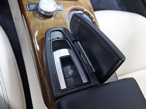 Used 2016 Mercedes-Benz SLK 350 SLK 35 Premium 3 Package image 25