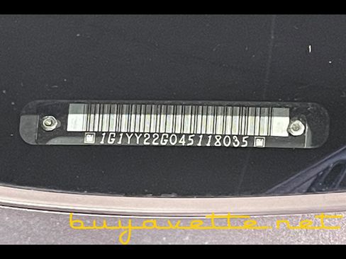 Used 2004 Chevrolet Corvette Coupe w/ Preferred Equipment Group image 28