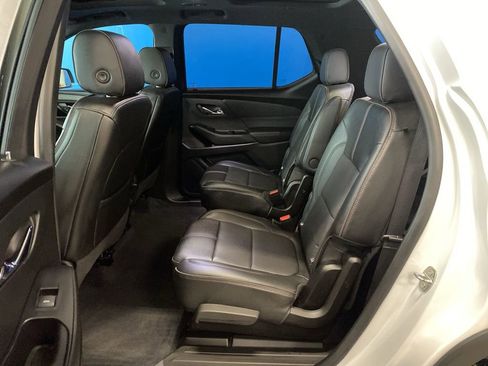 Certified 2022 Chevrolet Traverse RS w/ LPO, Floor Liner Package image 12