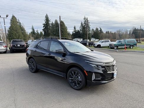 Used 2024 Chevrolet Equinox RS w/ RS Leather Package image 3
