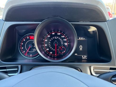 Used 2023 Hyundai Elantra SEL image 23