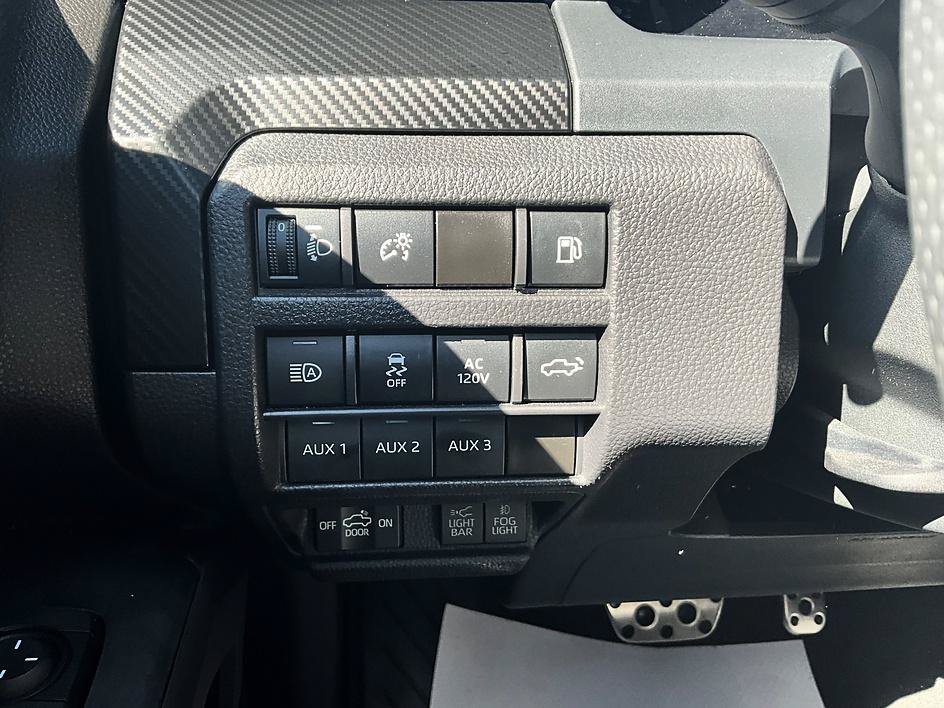 Used 2024 Toyota Tacoma TRD Pro AWD/4WD image 17