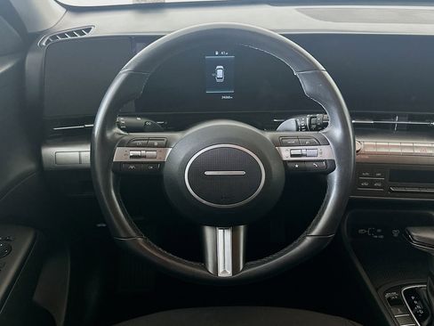 Used 2025 Hyundai Kona SEL image 18