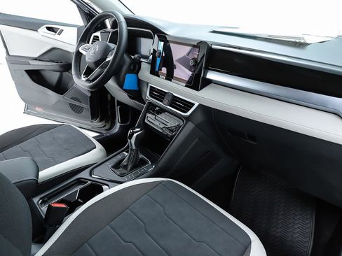 New 2026 Volkswagen Taos SE FWD image 69