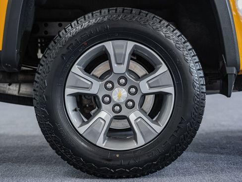 Used 2018 Chevrolet Colorado Z71 AWD/4WD image 19