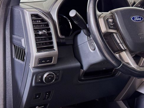 Used 2022 Ford F250 Platinum AWD/4WD image 8